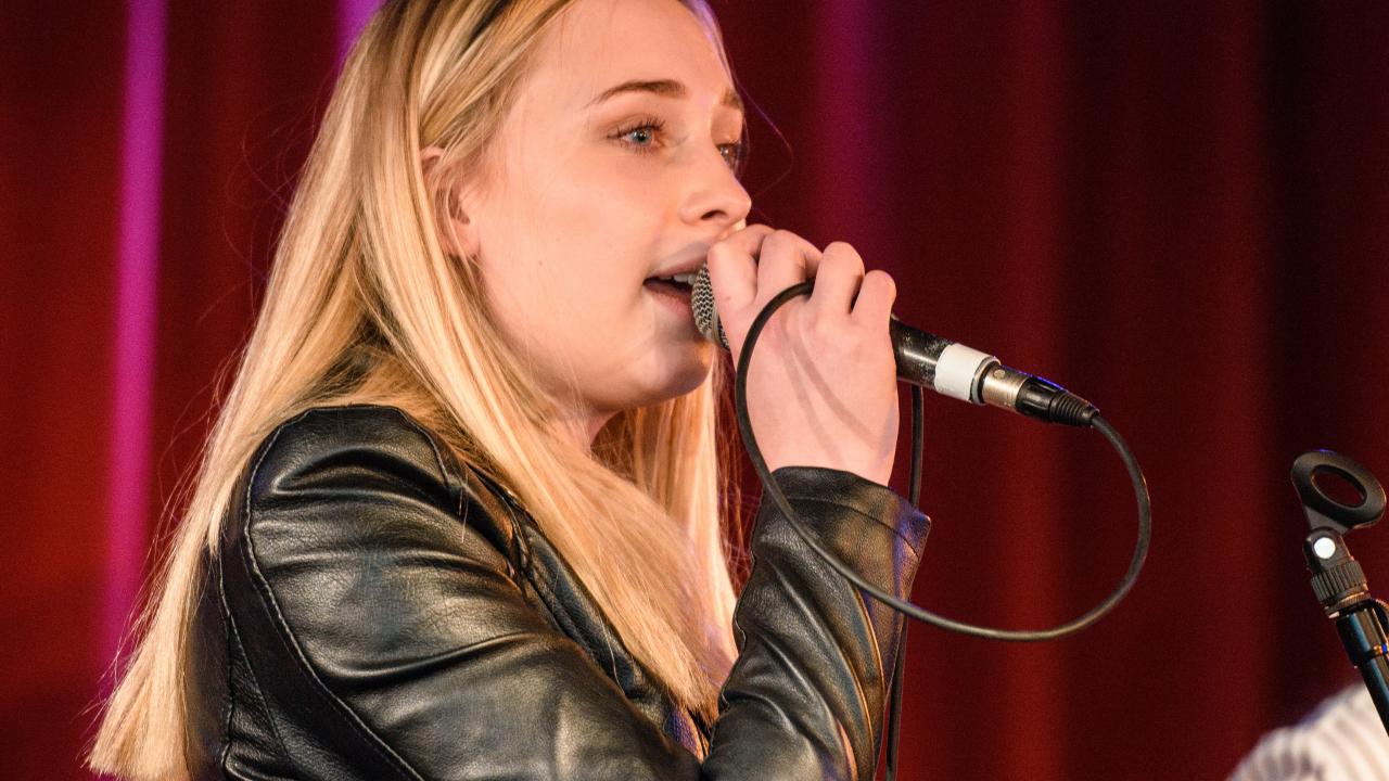 Daphne van Ditshuizen in The Voice!