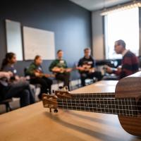 Nieuw bij Factorium: groepslessen voor piano, gitaar, viool, cello en drums!