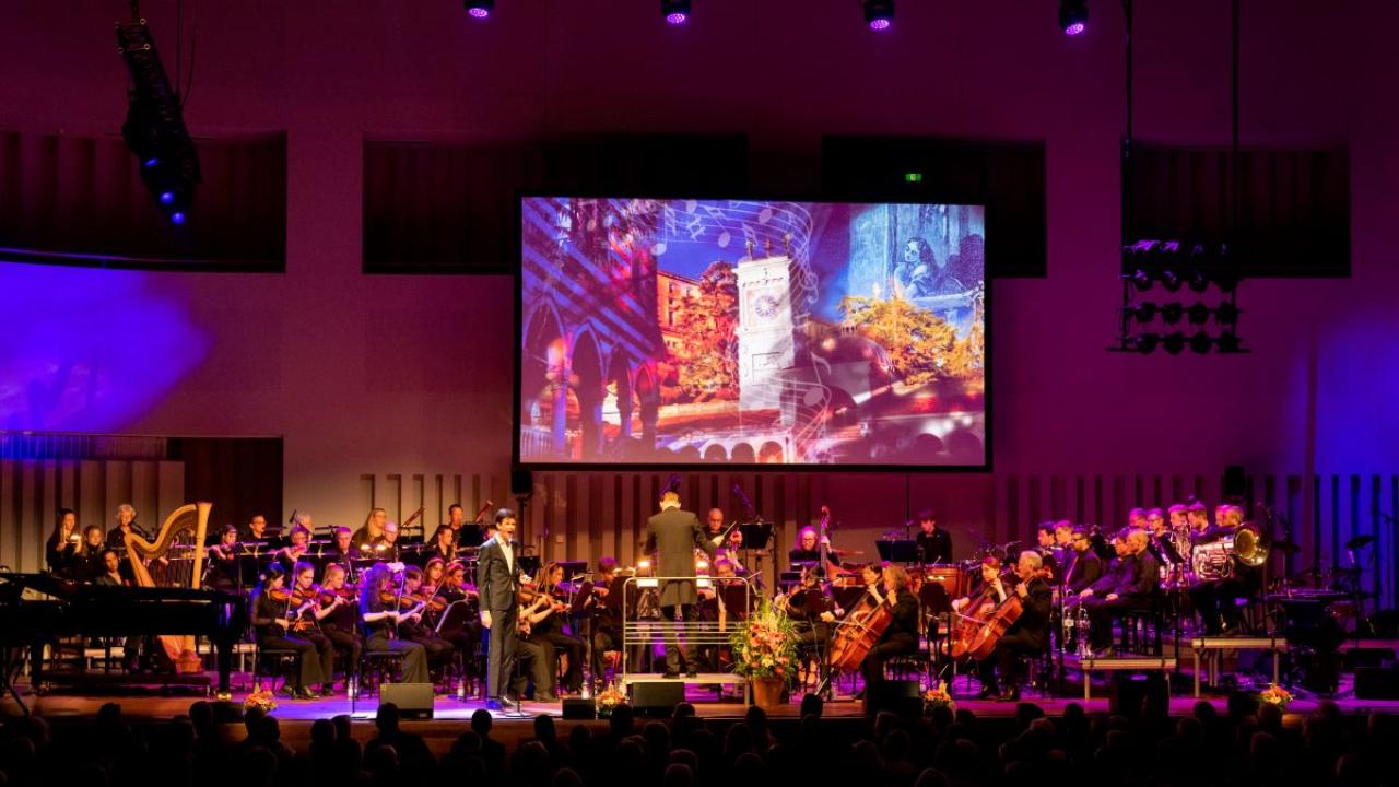 Speel jij mee met het projectorkest tijdens Koningsdag 2025?