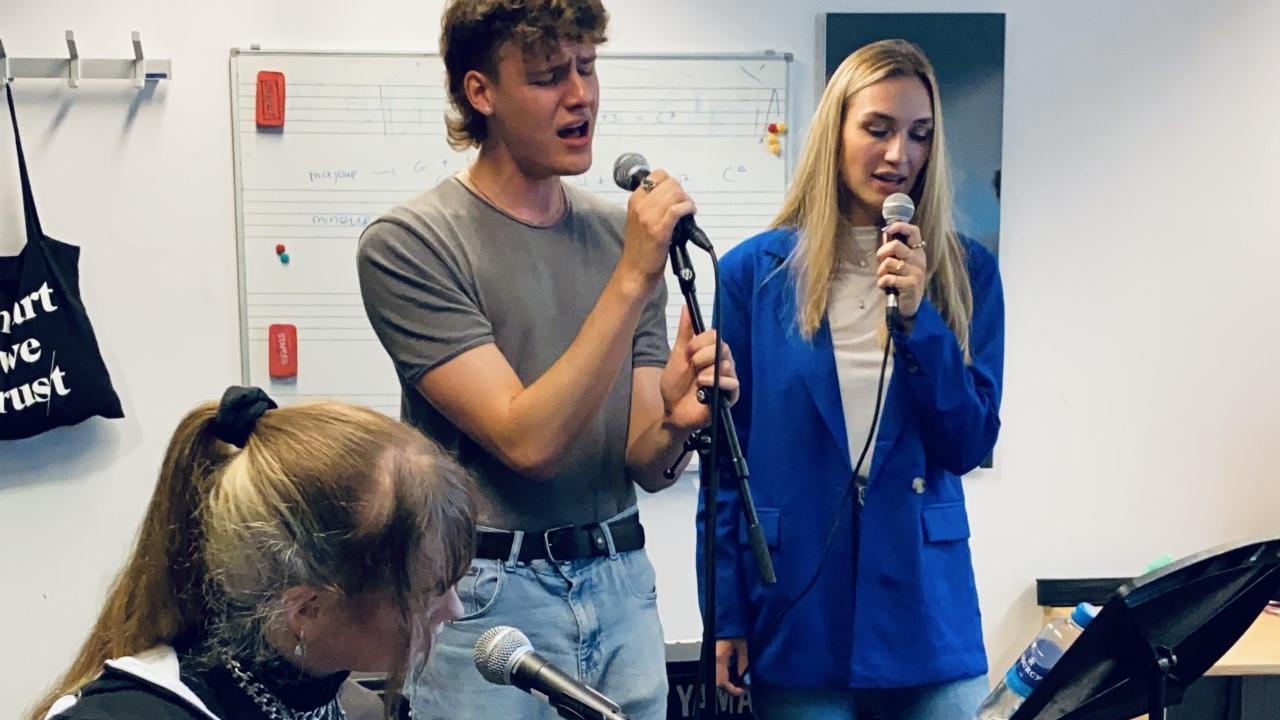 De RAAC Rock ‘N Rollt Nieuwe Jaar In