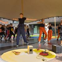 Tip bij de buren! Festival deVloerOp Danspunt verplaatst naar september